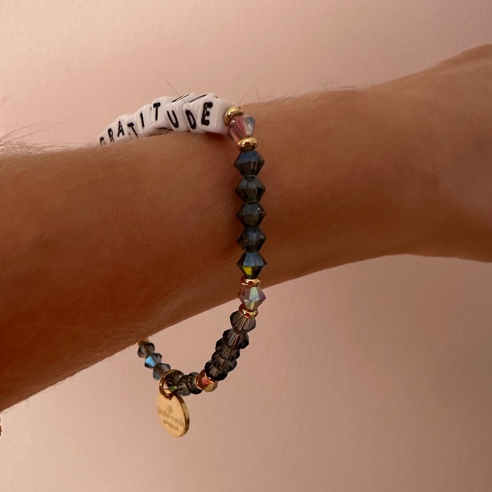Little Words Project Bracelet - “GRATITUDE” - Blue & Pink Beads - Picture 11 of 13